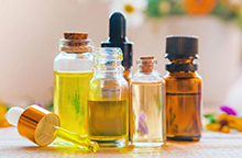 Alcohol cetílico: el "suavizante" y estabilizador indispensable en las formulaciones cosméticas.